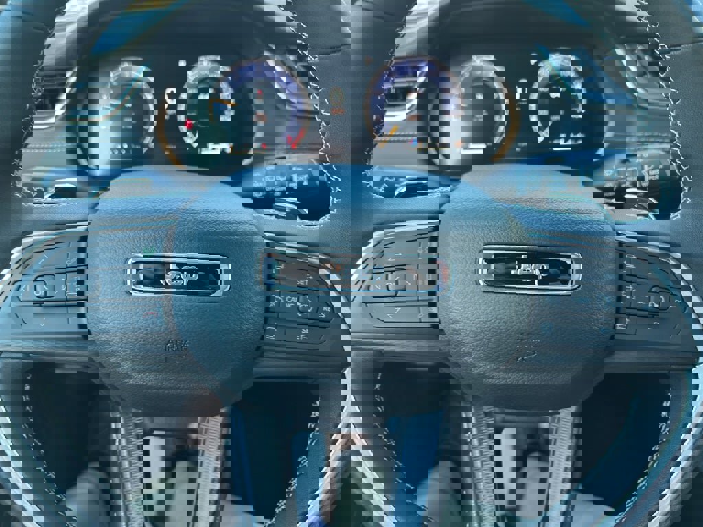 New 2025 Jeep Grand Cherokee Laredo X w/ Luxury Tech Group I image 13