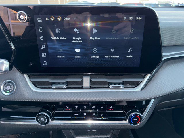 Certified 2025 Chevrolet Equinox LT w/ Safety and Technology Package image 19