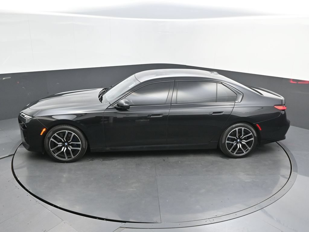 Certified 2023 BMW 740i w/ Parking Assistance Package RWD image 35