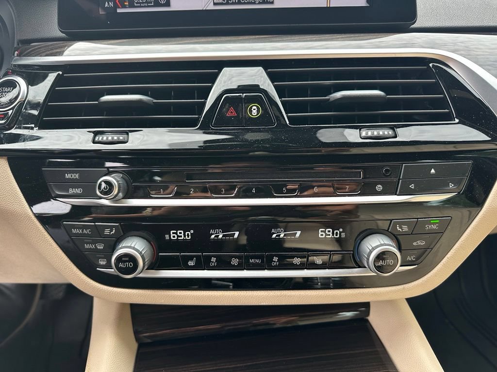 Used 2017 BMW 540i RWD image 17