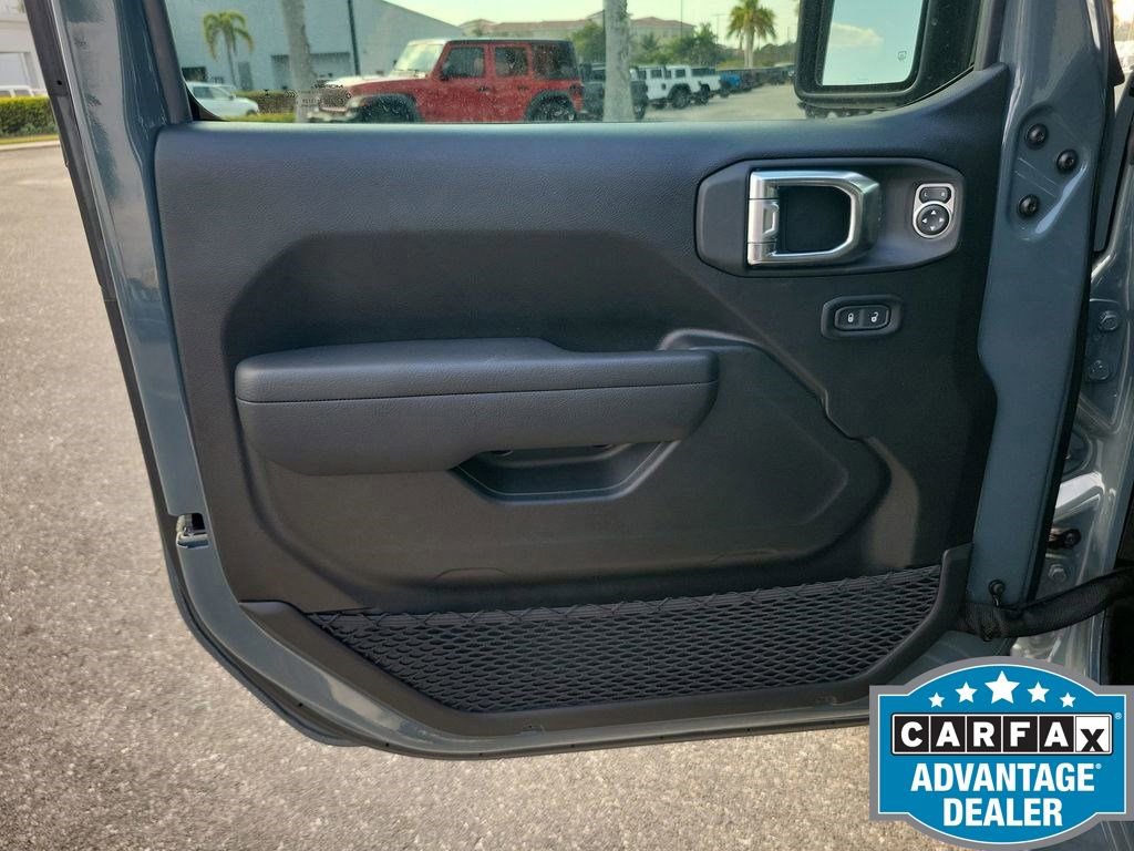 Used 2025 Jeep Wrangler Unlimited Rubicon w/ Steel Bumper Group image 44