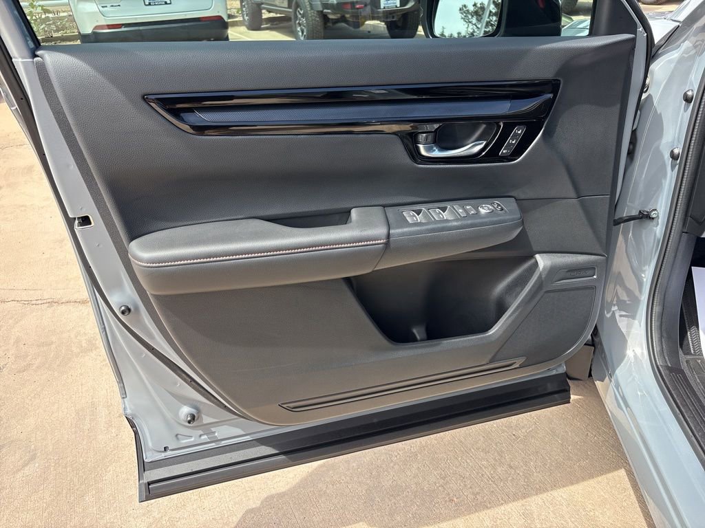 Used 2026 Honda CR-V Sport Touring image 13