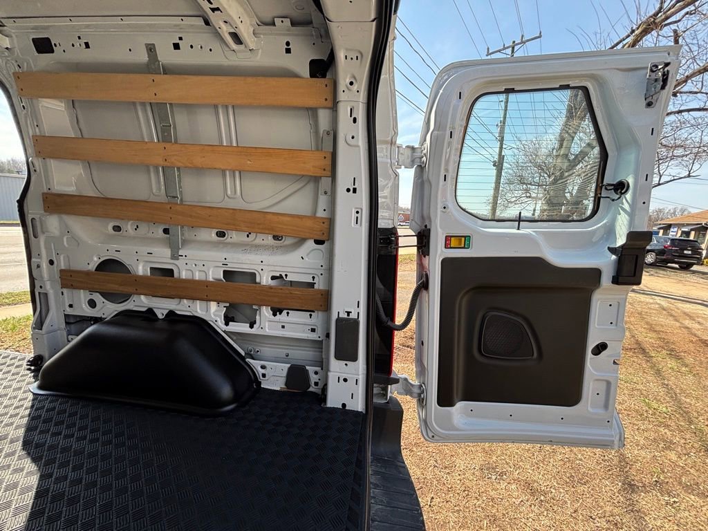 Used 2024 Ford Transit 250 Low Roof w/ Exterior Upgrade Package image 24