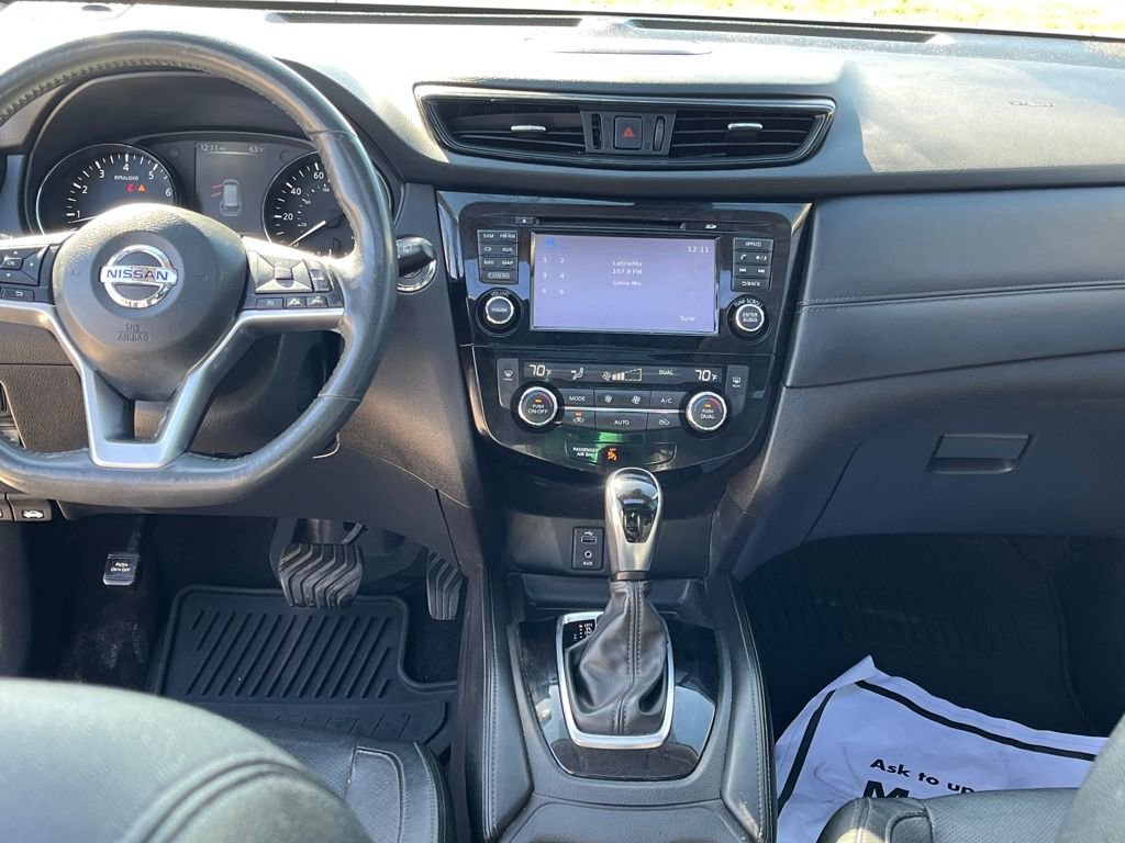 Used 2017 Nissan Rogue SL w/ SL Premium Package image 22