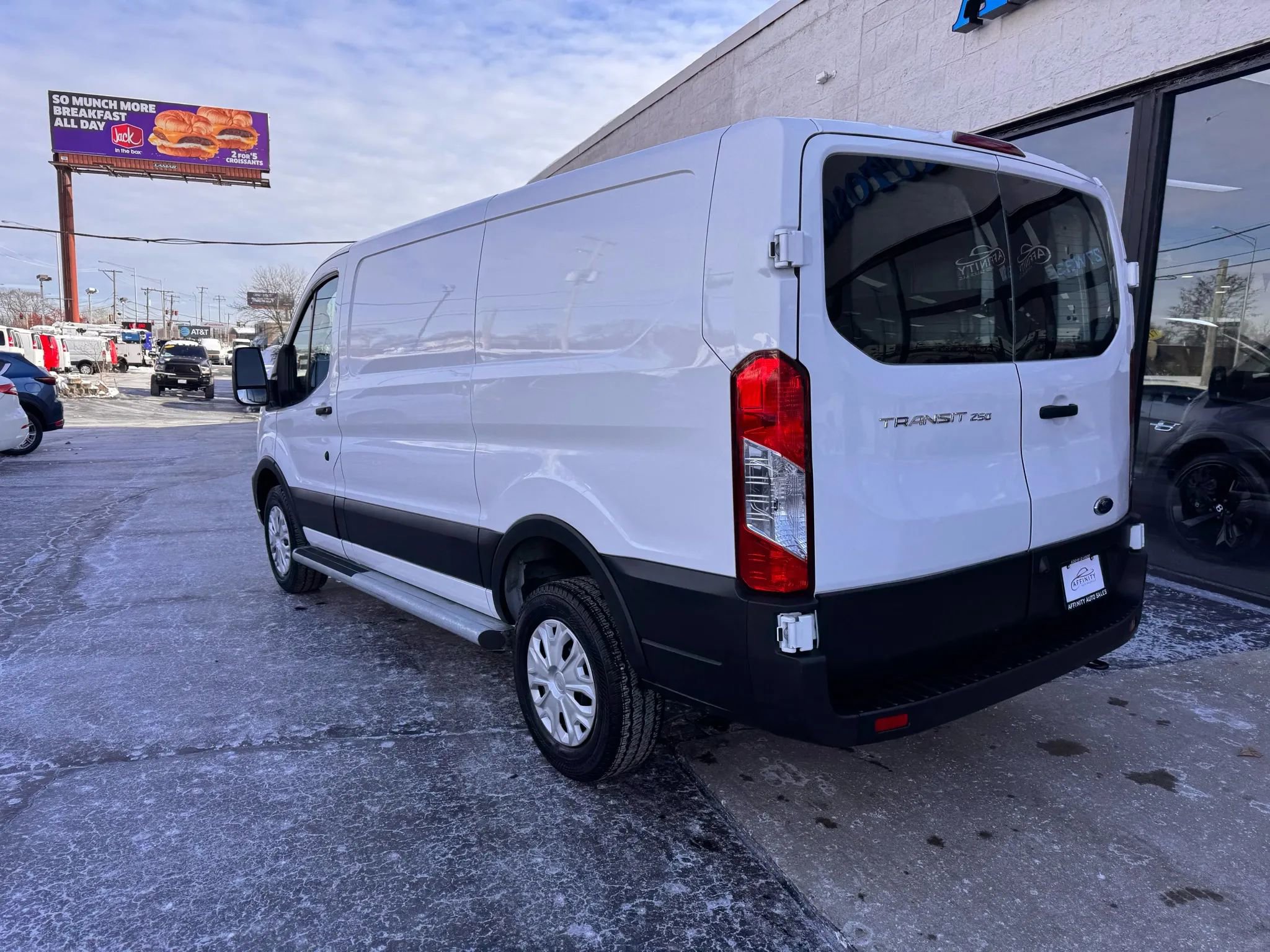 Used 2024 Ford Transit 250 Low Roof w/ Exterior Upgrade Package image 3