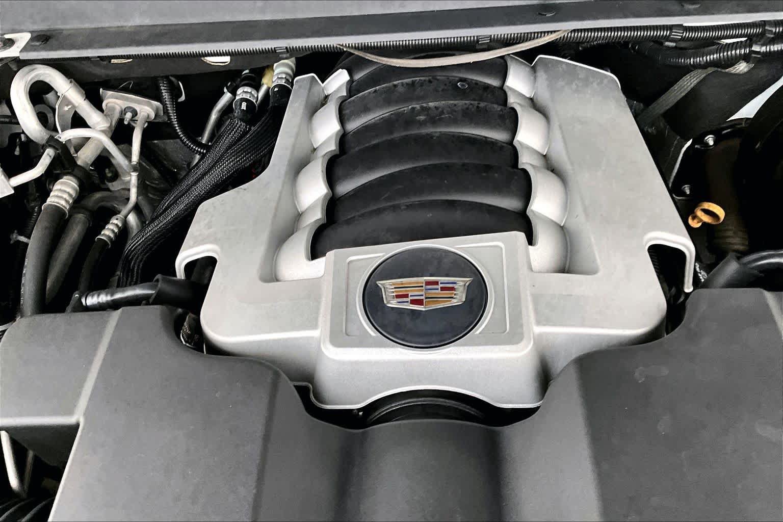 Used 2020 Cadillac Escalade Premium Luxury RWD image 32