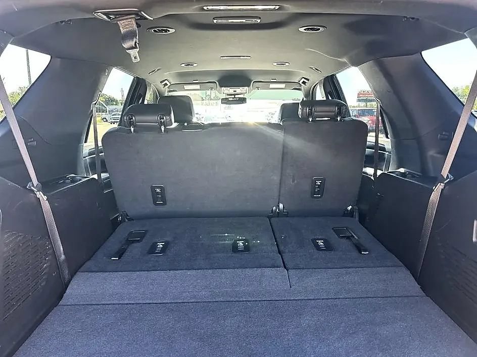 Used 2023 Chevrolet Tahoe LT RWD image 30
