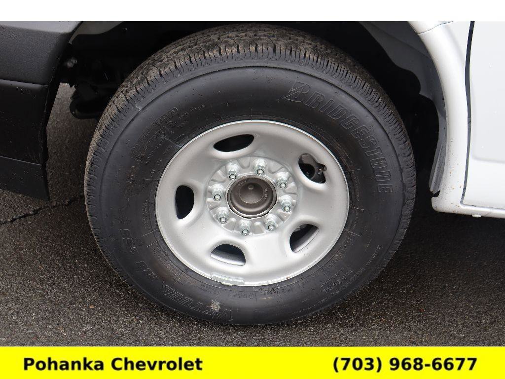 New 2026 Chevrolet Express 3500 RWD image 23