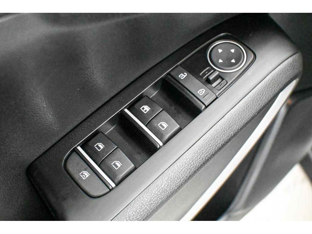 Used 2025 Kia Soul LX image 15