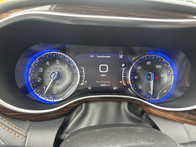 Used 2022 Chrysler Pacifica Pinnacle AWD/4WD image 17