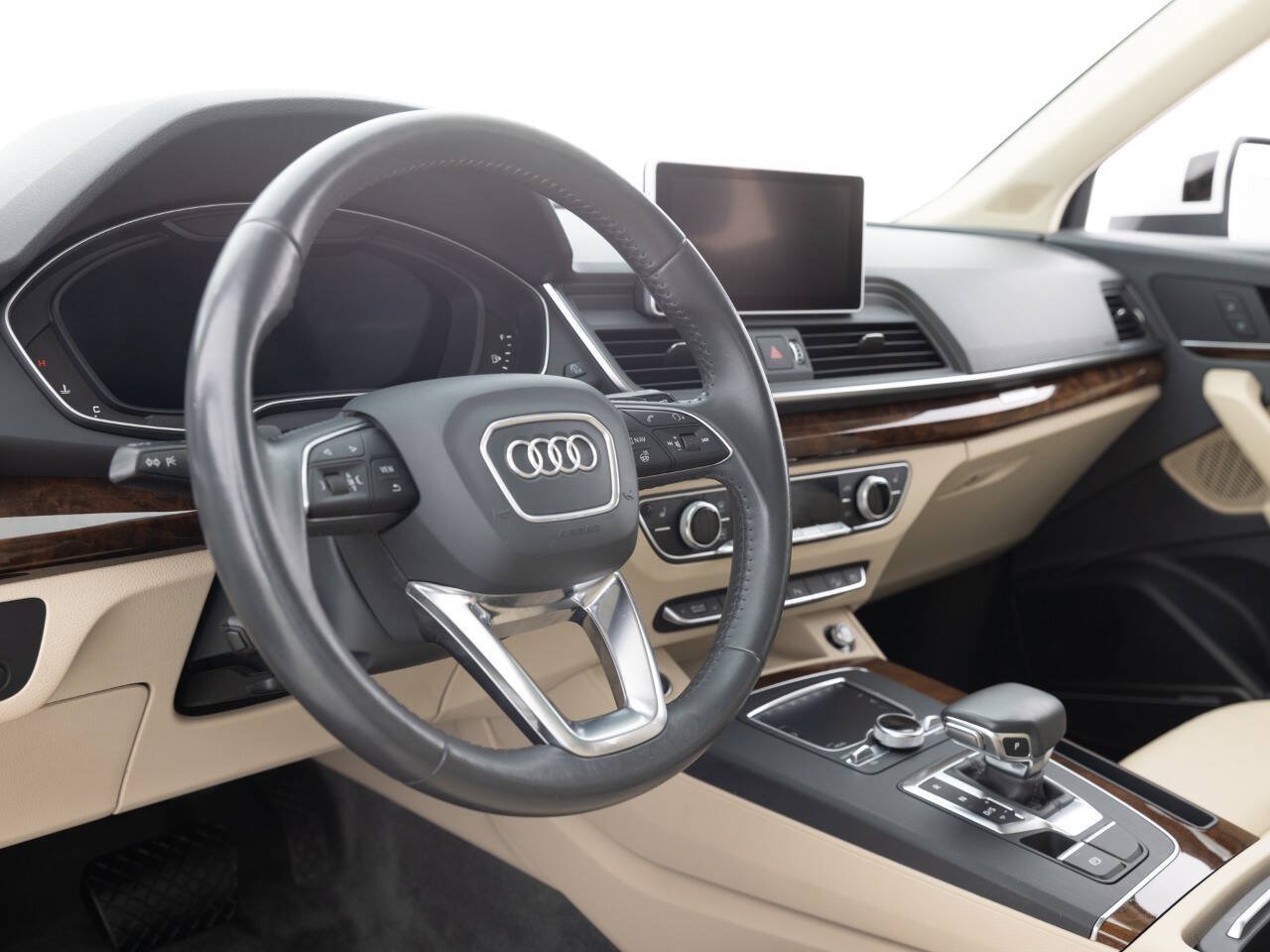 Used 2018 Audi Q5 2.0T Premium Plus w/ Premium Plus Package AWD/4WD image 23