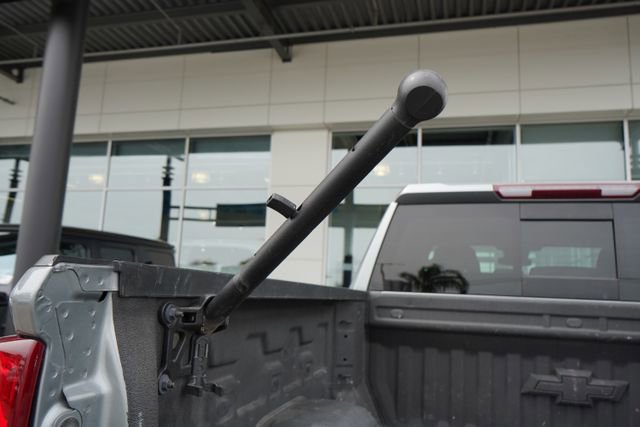 Used 2023 Chevrolet Silverado 1500 RST w/ Redline Edition AWD/4WD image 15