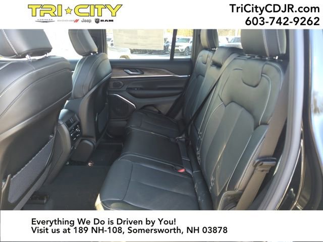 New 2025 Jeep Grand Cherokee Overland image 24