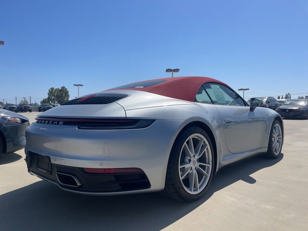 Used 2021 Porsche 911 Carrera RWD image 3