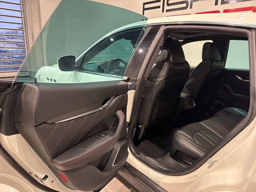 Used 2021 Maserati Levante GranSport image 35