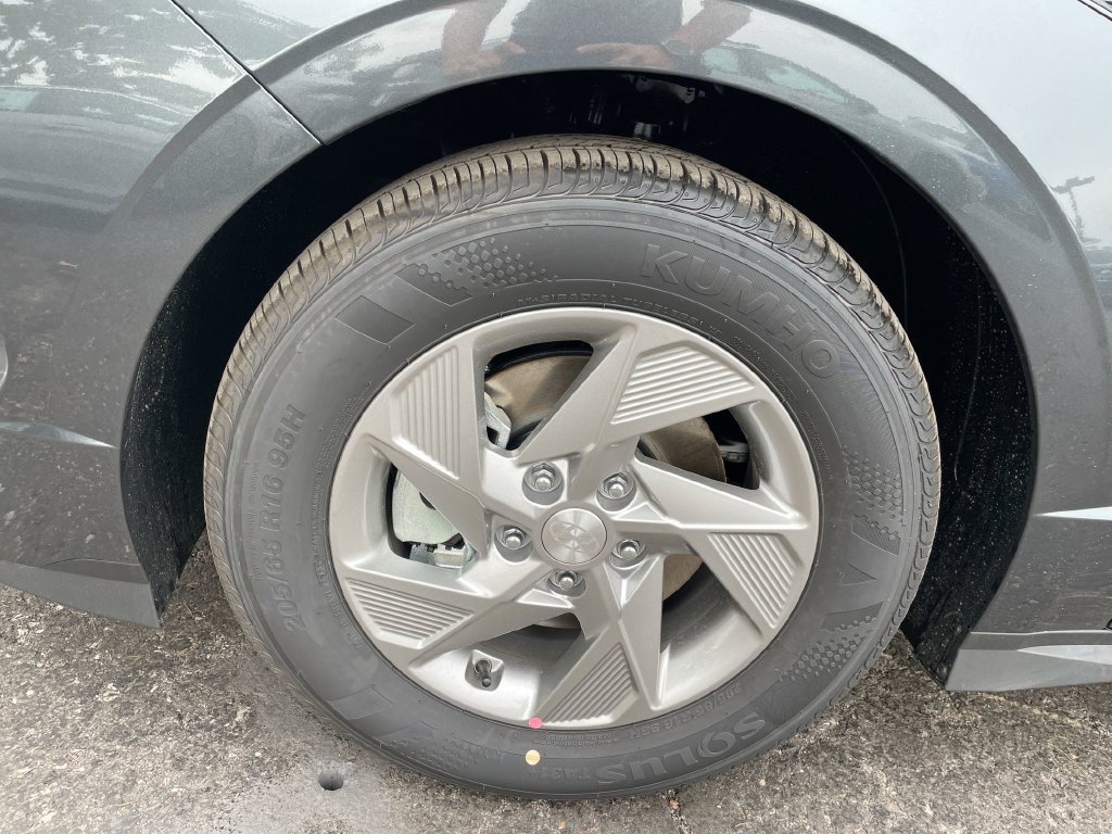 Used 2026 Hyundai Sonata SE FWD image 38
