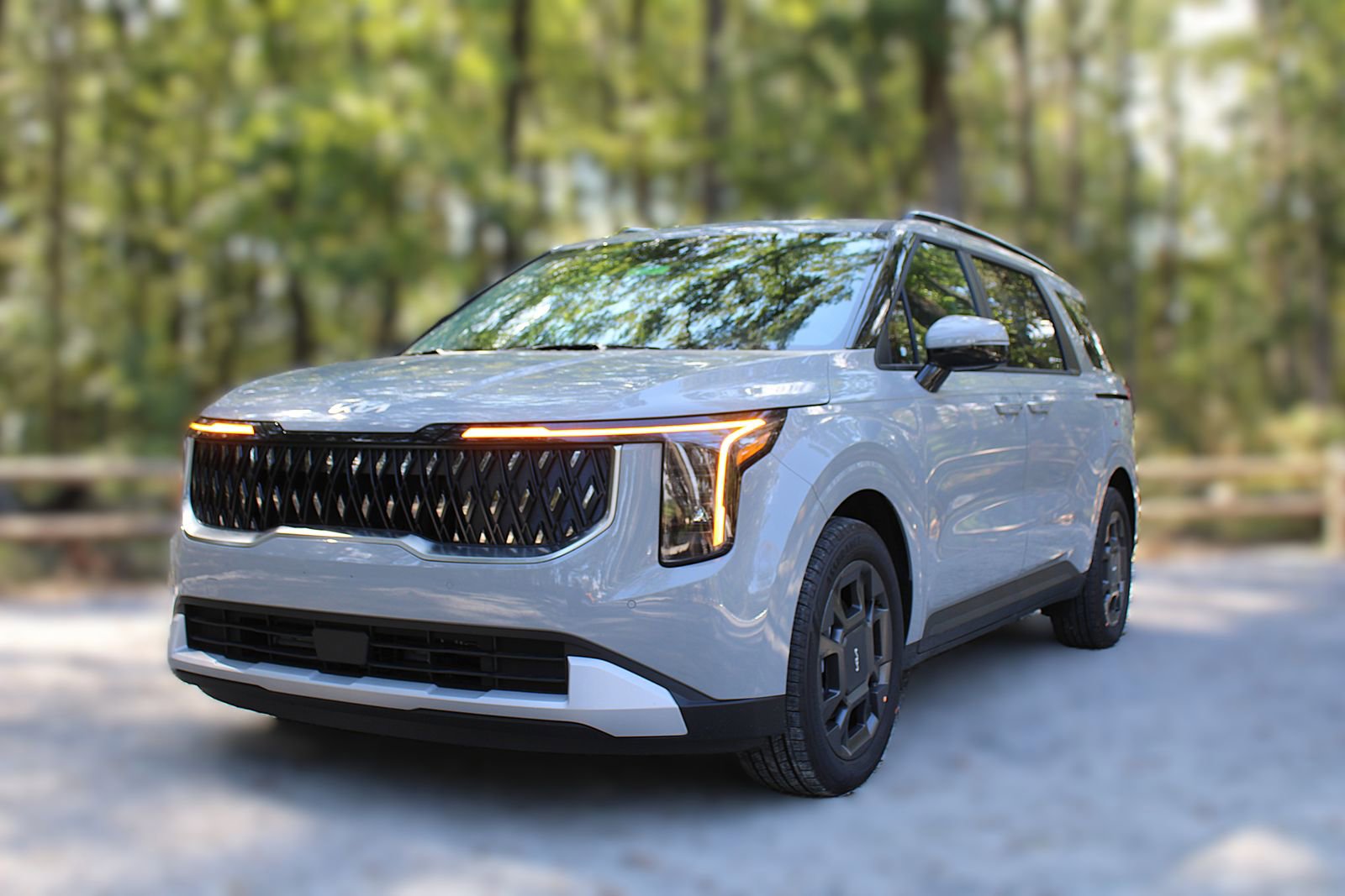 New 2026 Kia Carnival EX image 3