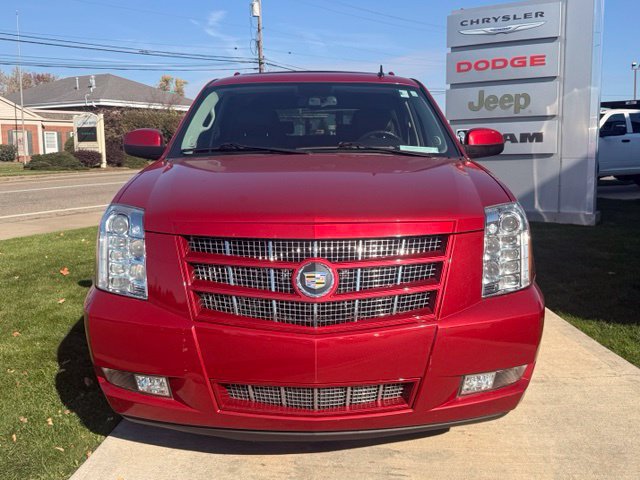 Used 2012 Cadillac Escalade Premium AWD/4WD image 5