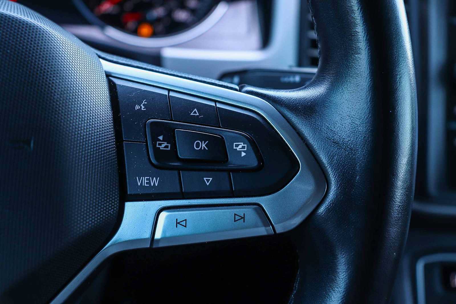 Certified 2020 Volkswagen Atlas Cross Sport SE FWD image 23