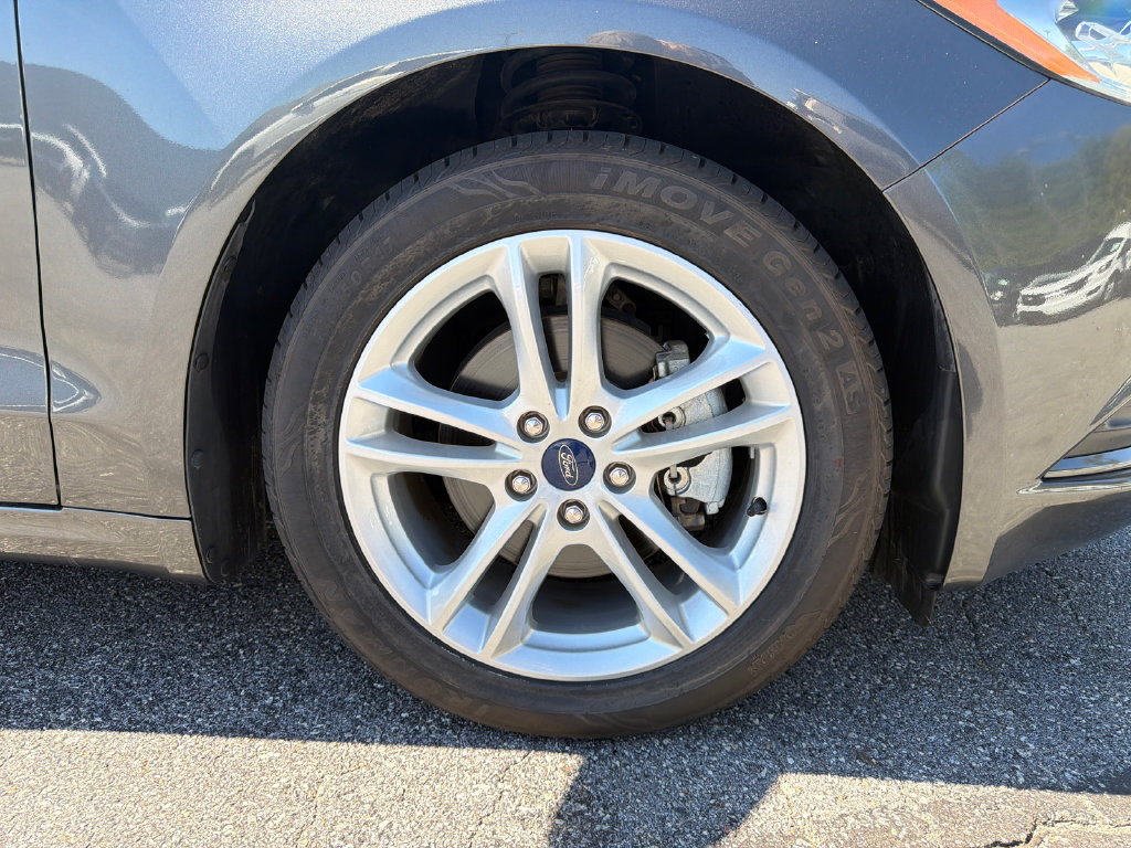 Used 2018 Ford Fusion S FWD image 12