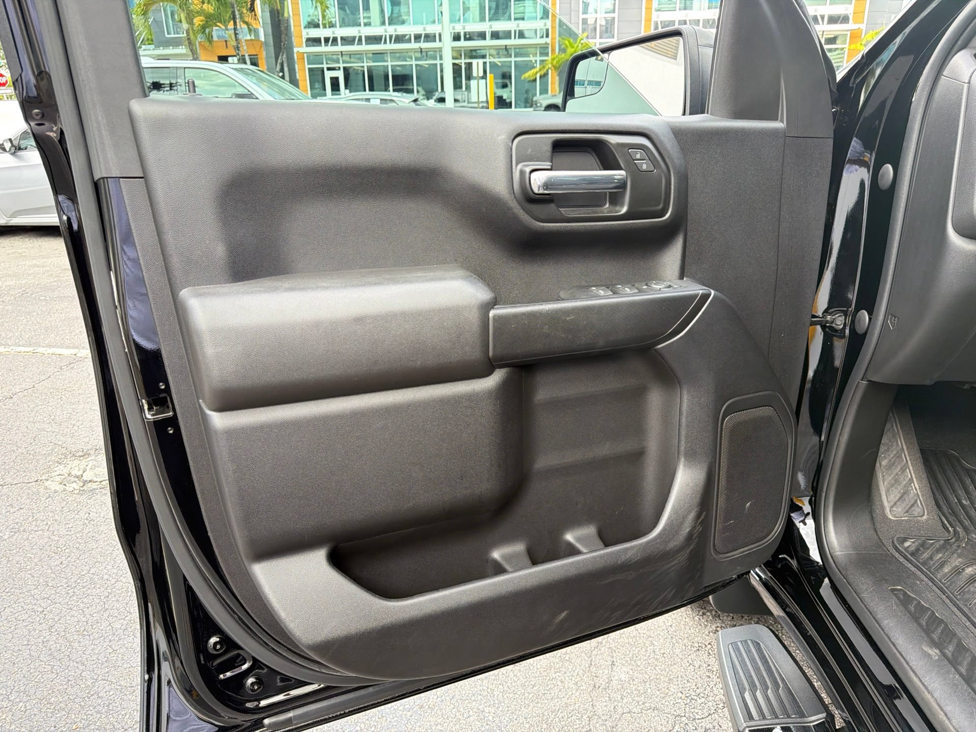 Used 2022 Chevrolet Silverado 1500 Custom RWD image 24