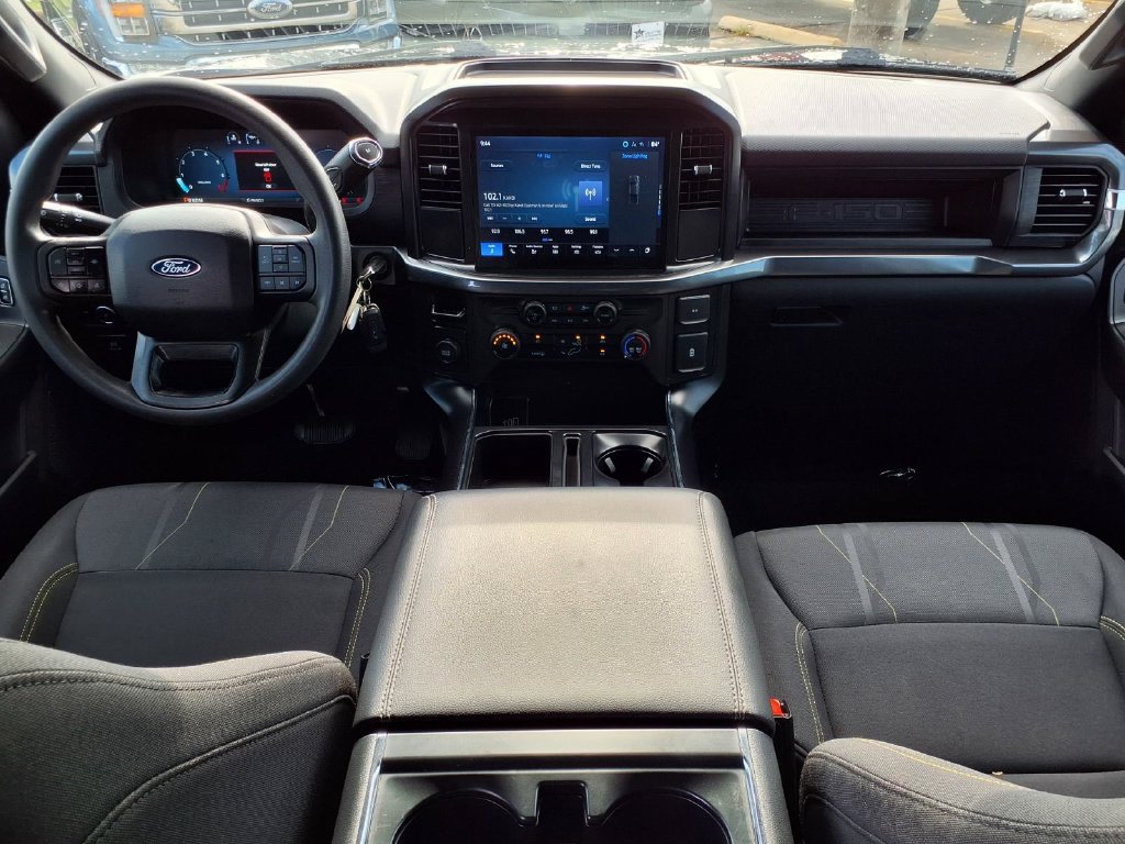 Used 2025 Ford F150 STX w/ Equipment Group 200A RWD image 9