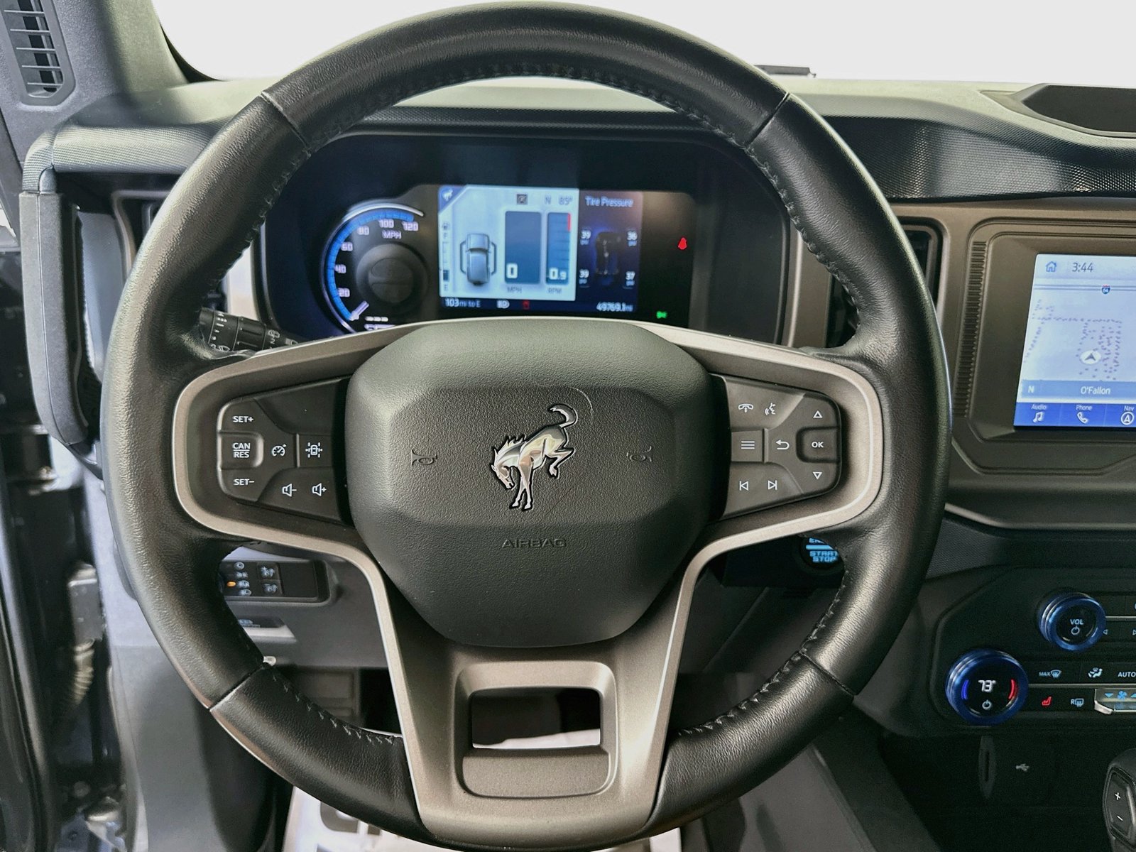Used 2021 Ford Bronco Outer Banks AWD/4WD image 11