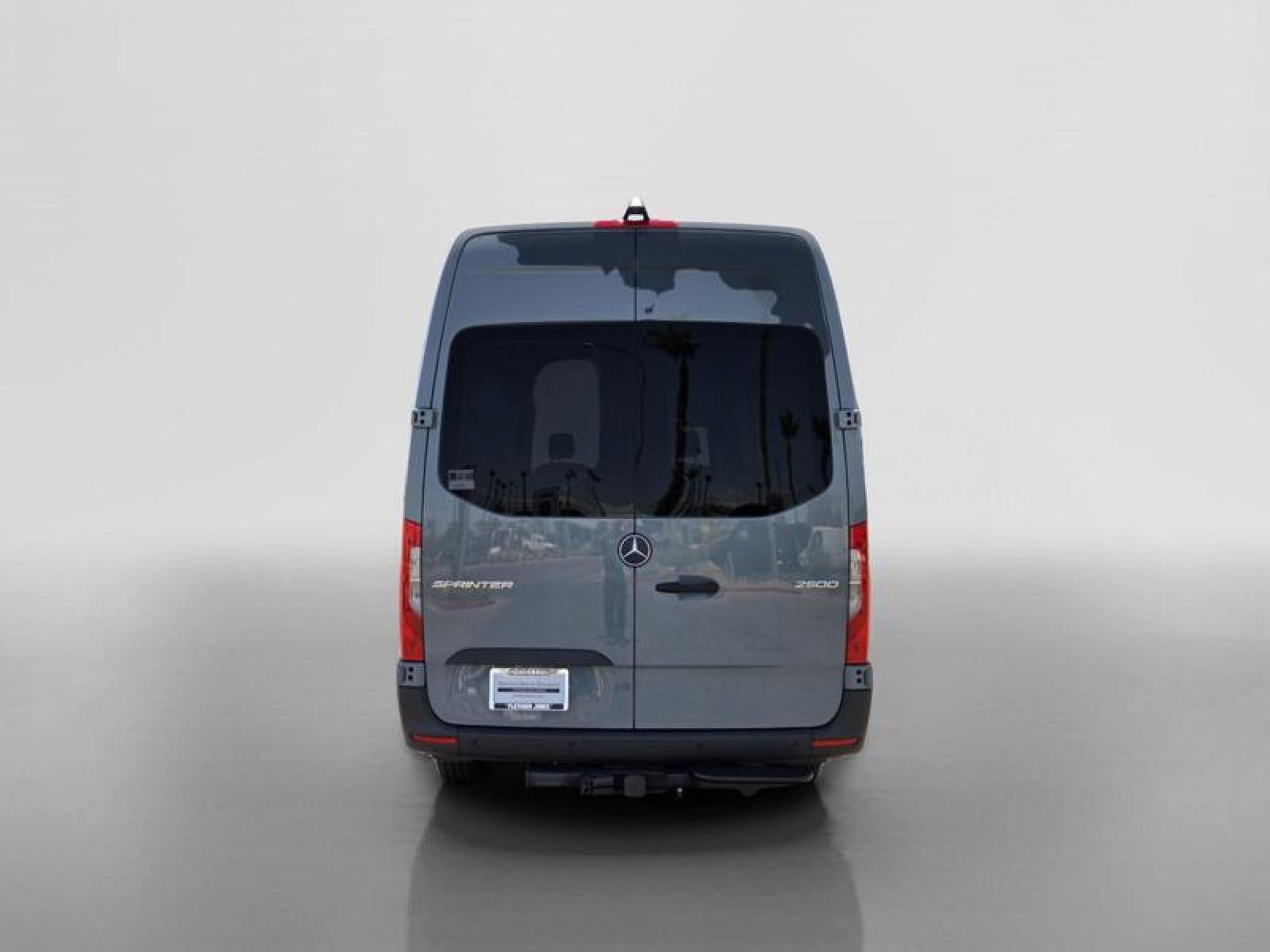 Used 2025 Mercedes-Benz Sprinter 2500 image 4