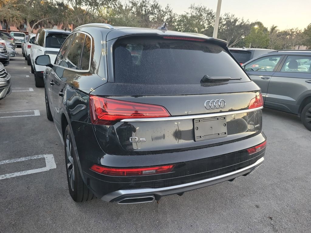 Used 2023 Audi Q5 2.0T Premium w/ Convenience Package image 10