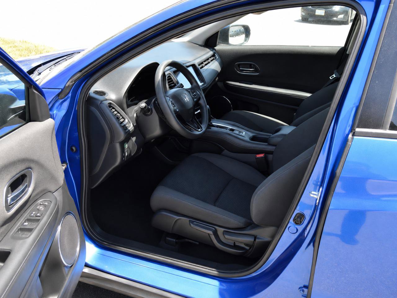 Used 2021 Honda HR-V EX image 12