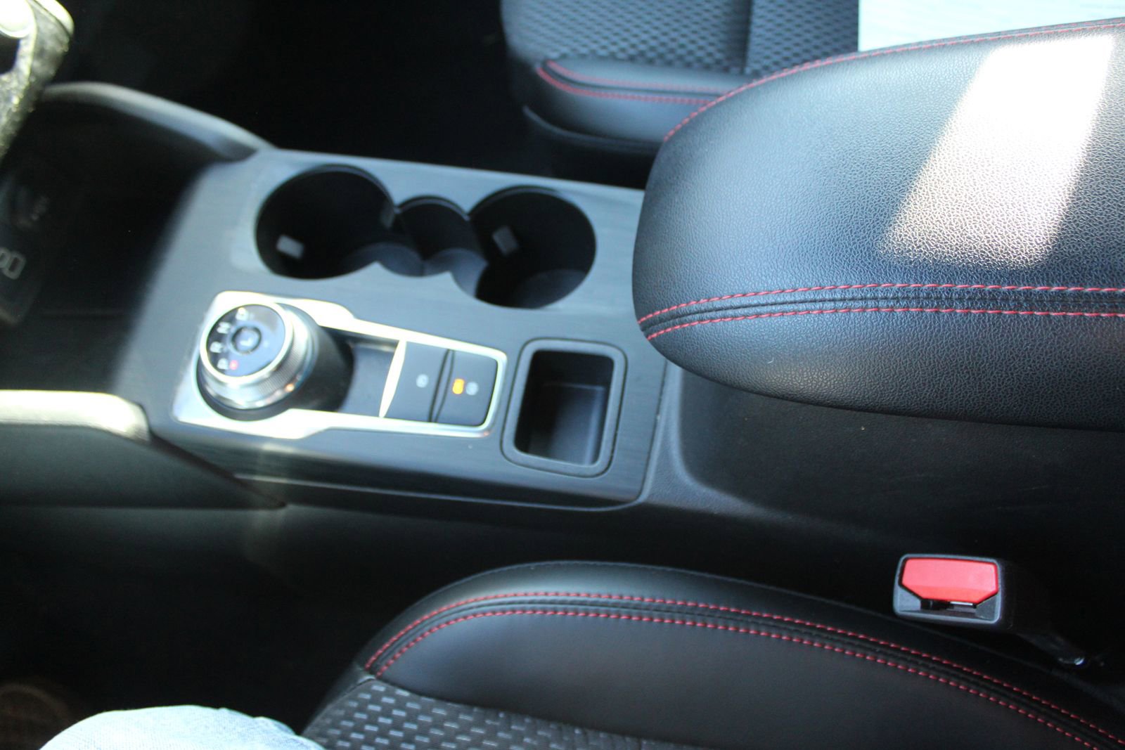 Used 2024 Ford Escape ST-Line w/ Tech Pack #1 image 27