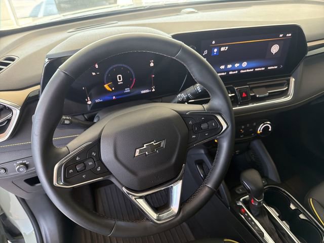 Certified 2025 Chevrolet TrailBlazer ACTIV w/ Driver Confidence Package FWD image 17