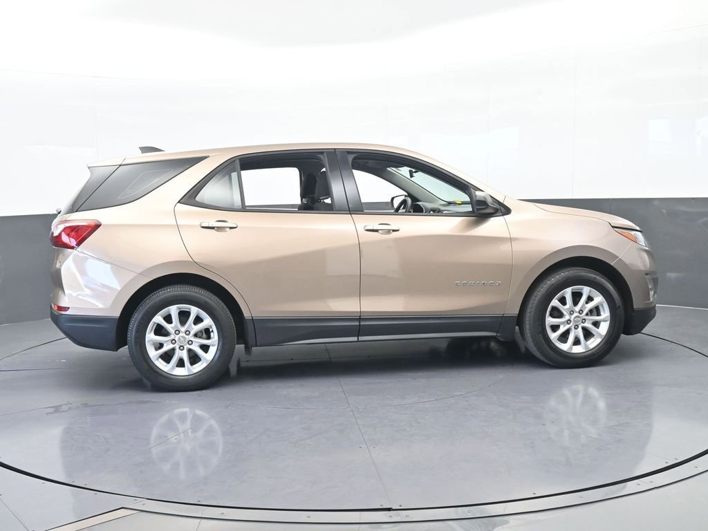 Used 2019 Chevrolet Equinox LS image 7
