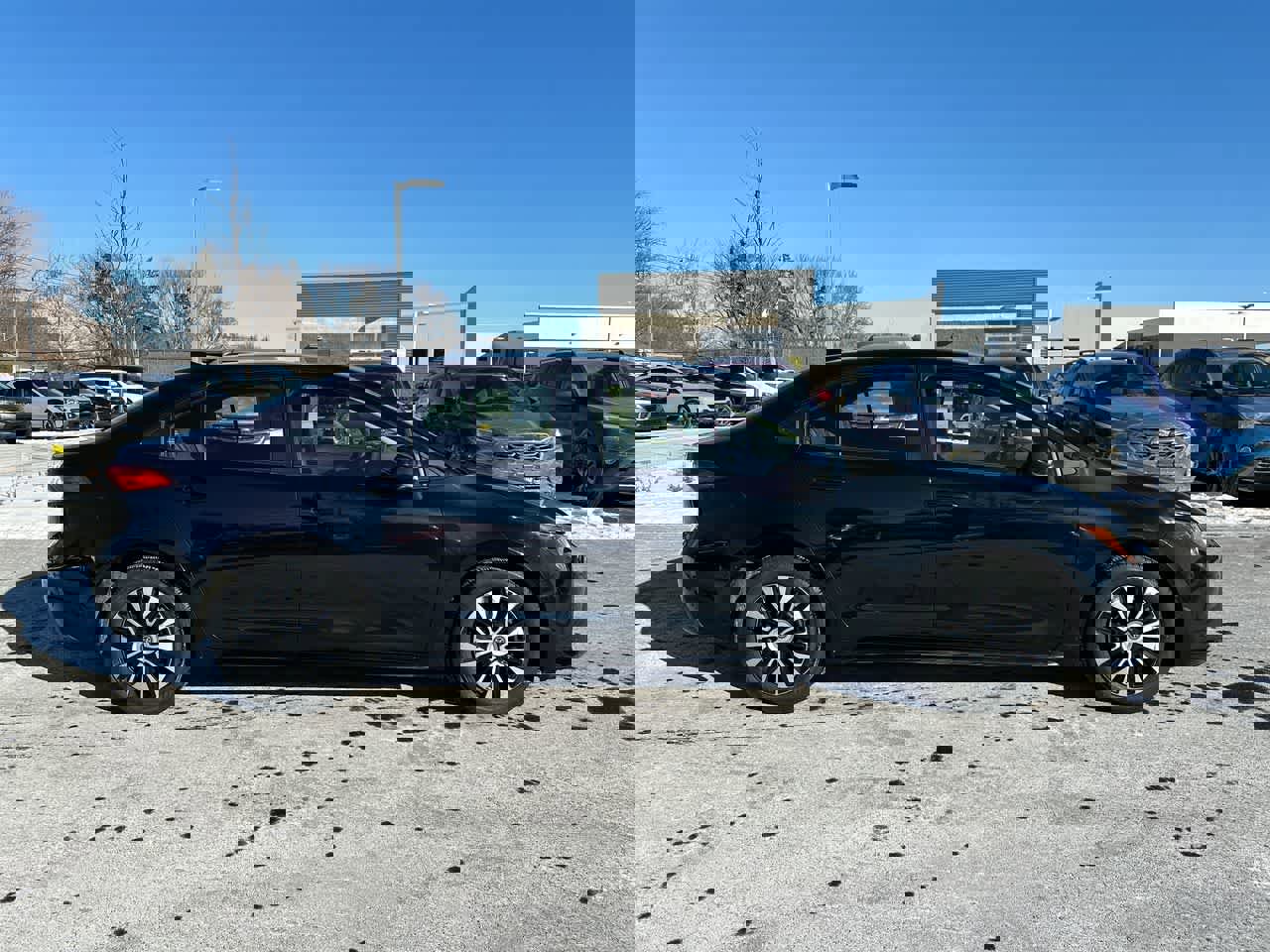 Used 2022 Toyota Corolla LE image 14