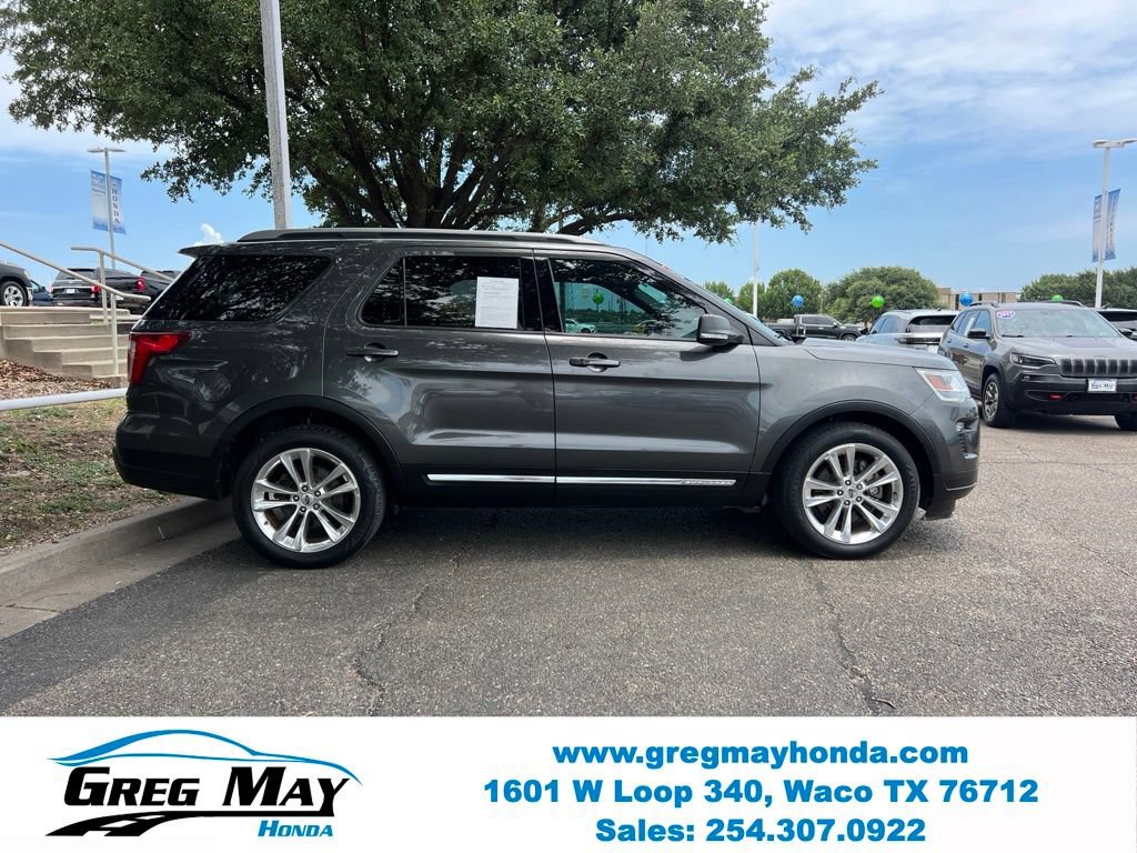 Used 2019 Ford Explorer XLT w/ Equipment Group 202A FWD image 9