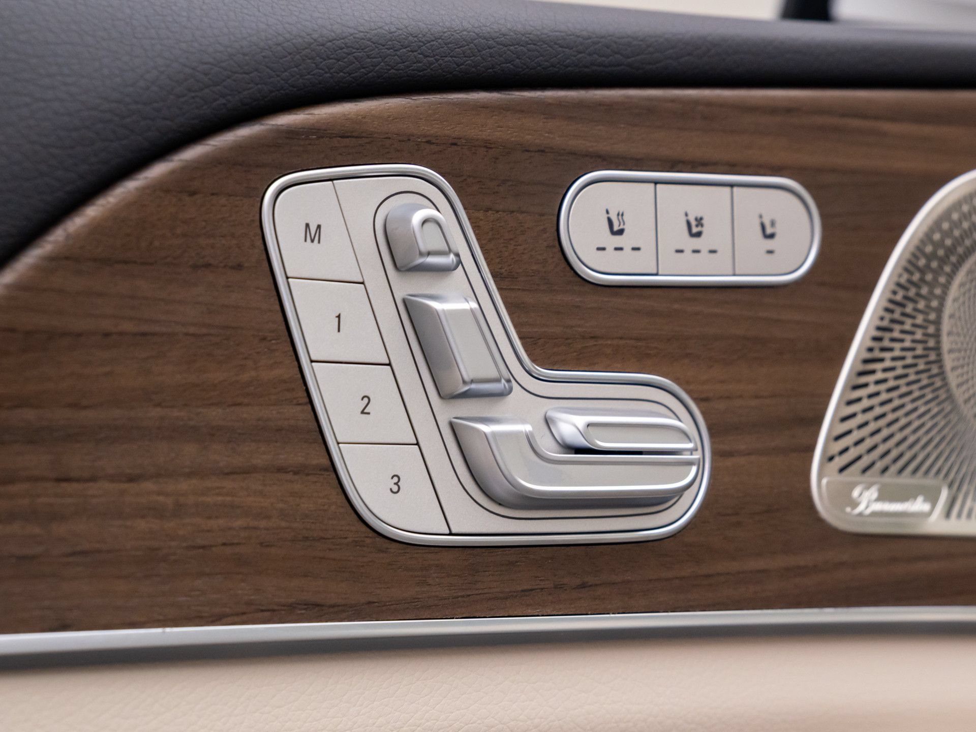 New 2026 Mercedes-Benz GLS 450 4MATIC image 14