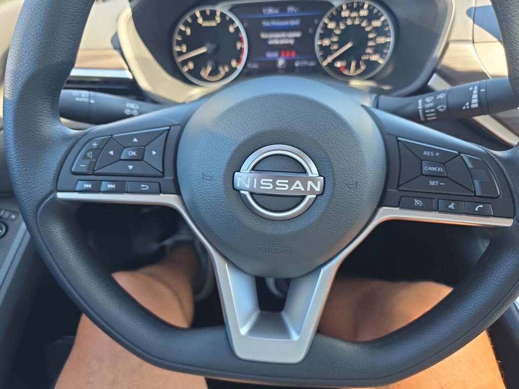 New 2026 Nissan Altima 2.5 SV FWD image 9
