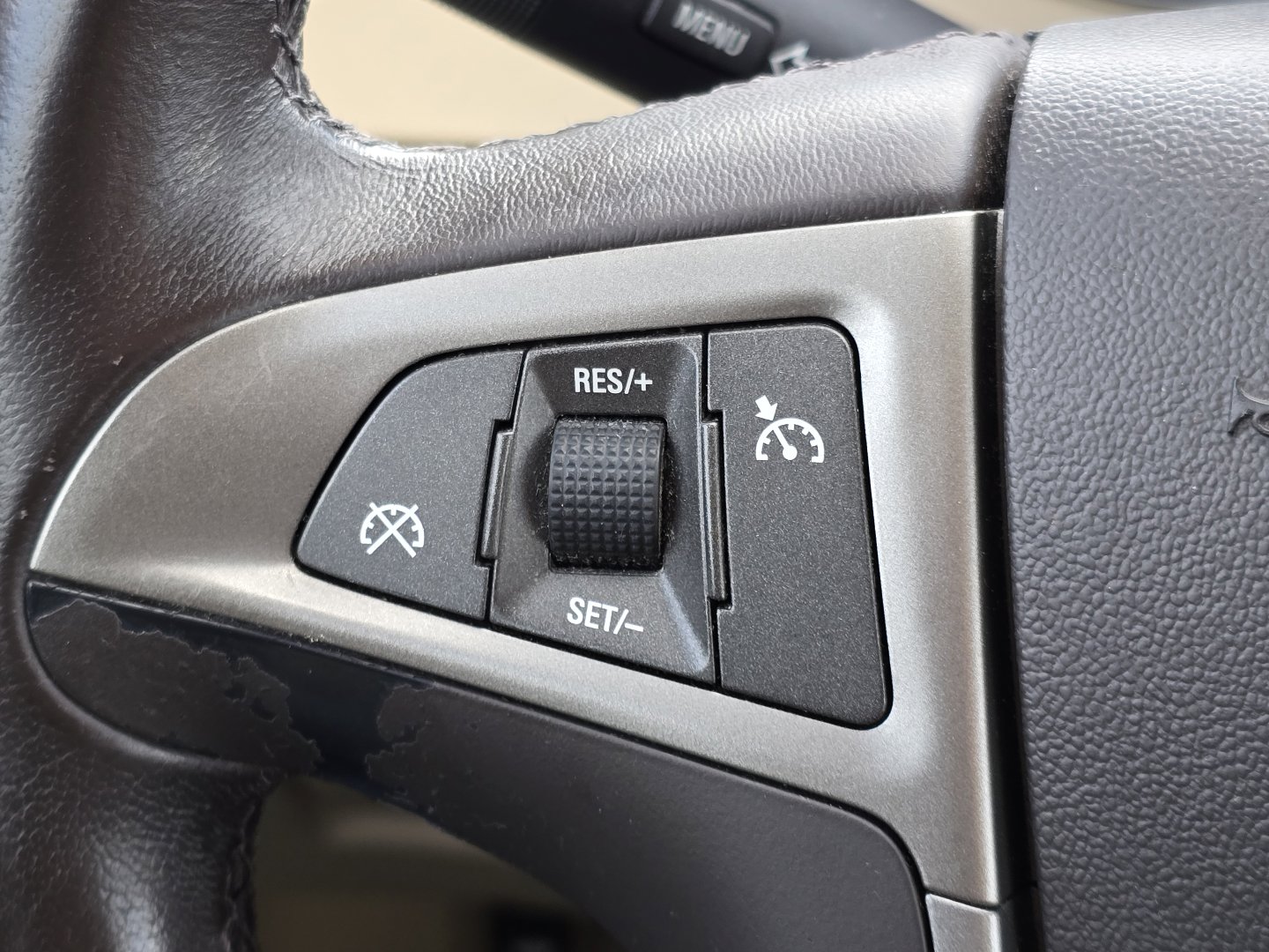 Used 2013 Buick LaCrosse Leather image 9