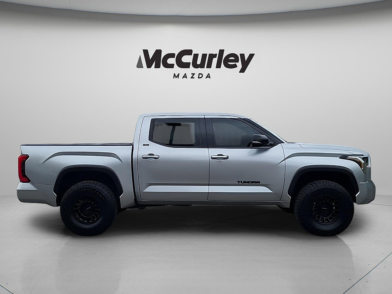 Used 2023 Toyota Tundra SR5 w/ SR5 Premium Package AWD/4WD image 8