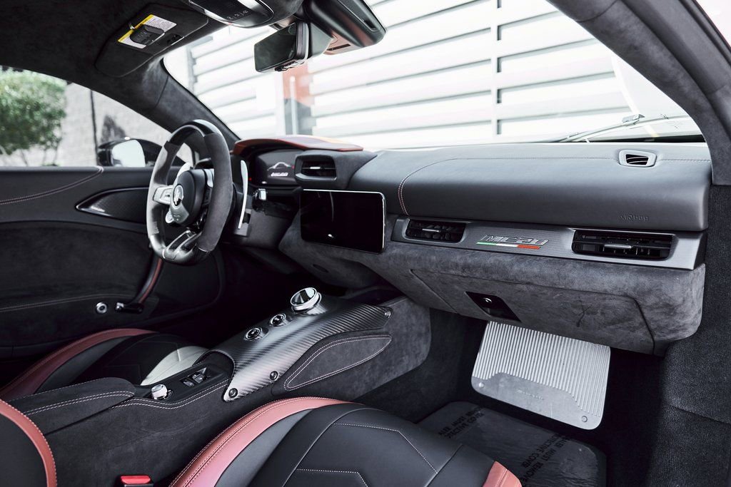 Used 2023 Maserati MC20 Coupe RWD image 40