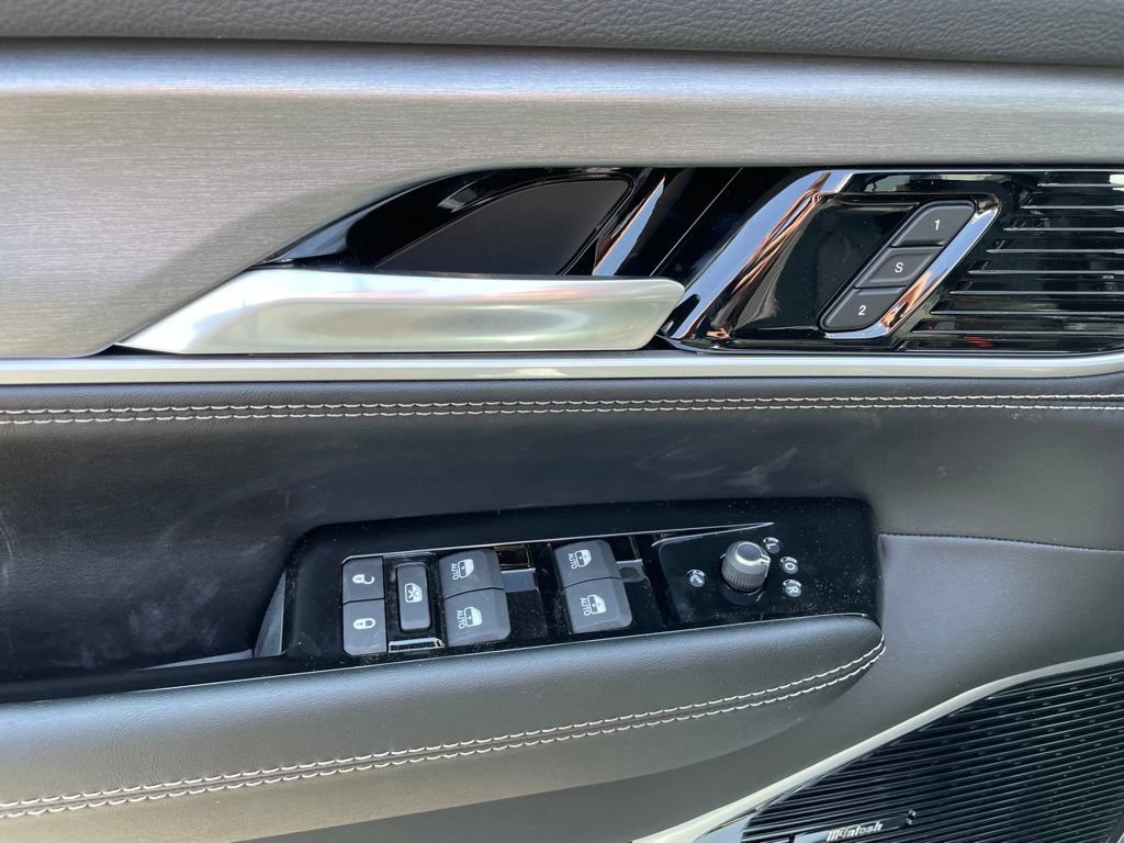 New 2026 Jeep Grand Wagoneer Limited w/ Premium Group II AWD/4WD image 9