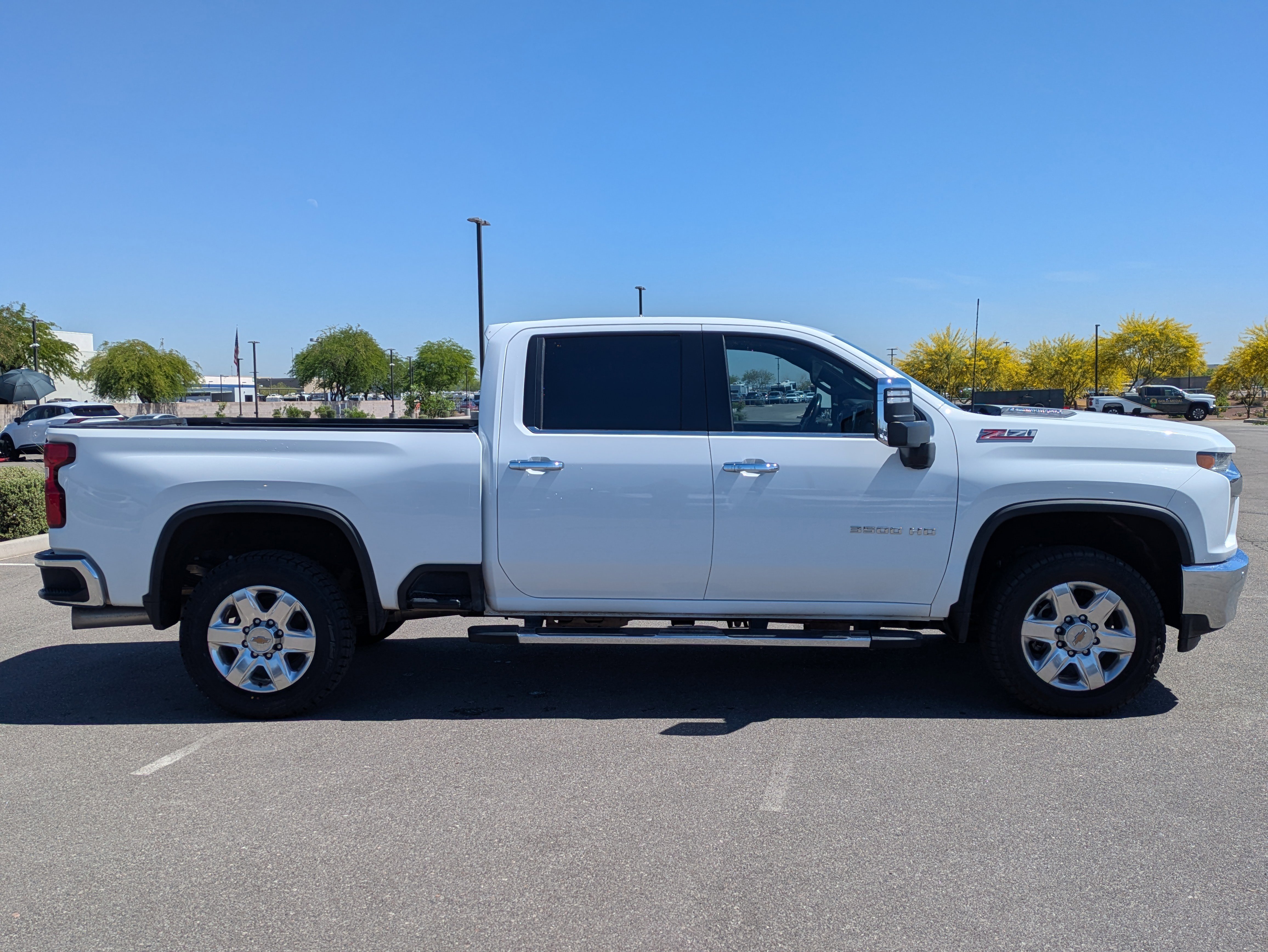 Used 2021 Chevrolet Silverado 3500 LTZ image 6