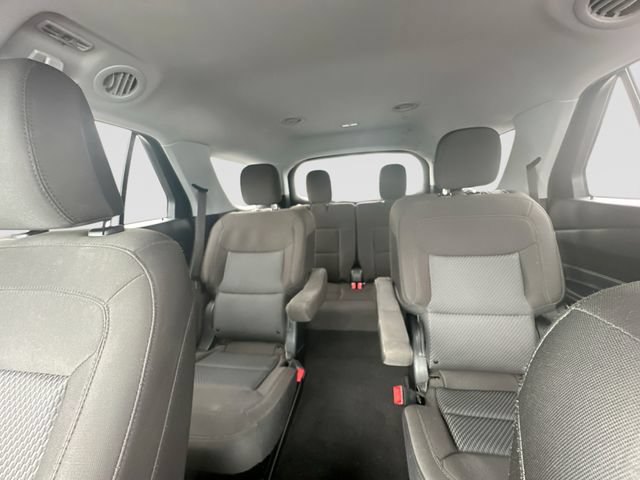 Used 2022 Ford Explorer XLT w/ Class IV Trailer Tow Package RWD image 20