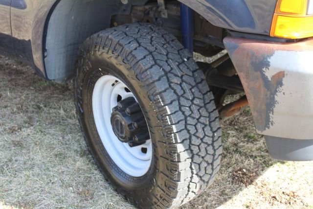 Used 2001 Ford F350 XL image 17