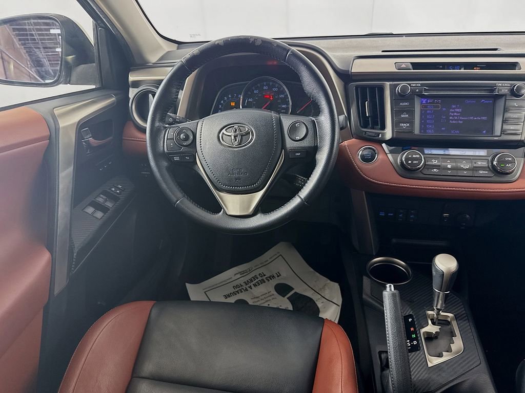 Used 2013 Toyota RAV4 Limited AWD/4WD image 26