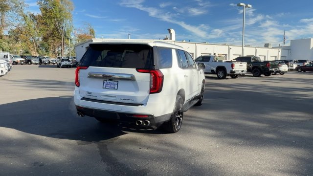 Used 2023 GMC Yukon Denali w/ LPO, Floor Liner Package AWD/4WD image 7