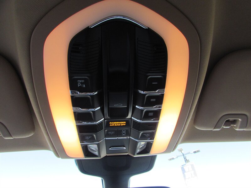 Used 2011 Porsche Panamera S RWD image 20