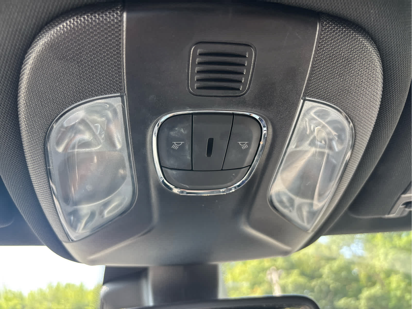 Used 2023 Jeep Compass Latitude AWD/4WD image 23