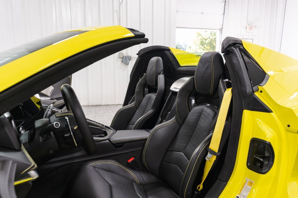 Used 2023 Chevrolet Corvette Stingray Premium Conv w/ 3LT image 41