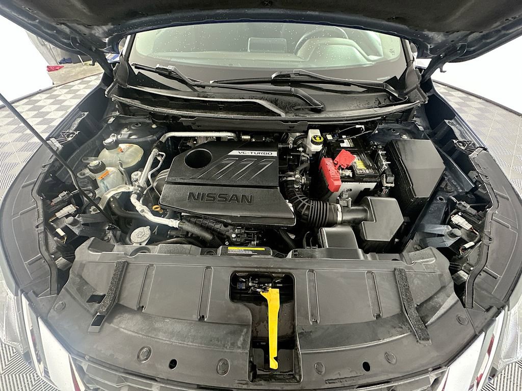Used 2023 Nissan Rogue S image 29